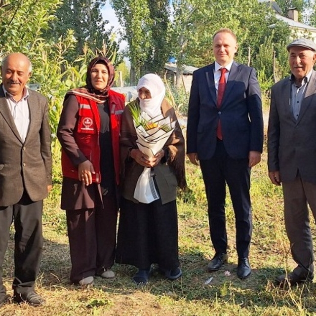 Bulanık Kaymakamı Koşansu'dan yaşlılara ziyaret