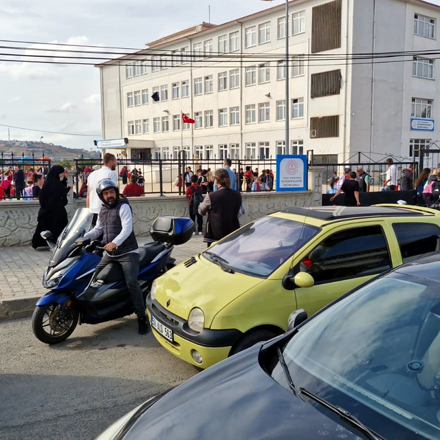 Tekirdağ açıklarında 5 büyüklüğünde deprem; İstanbul'da da hissedildi (4)