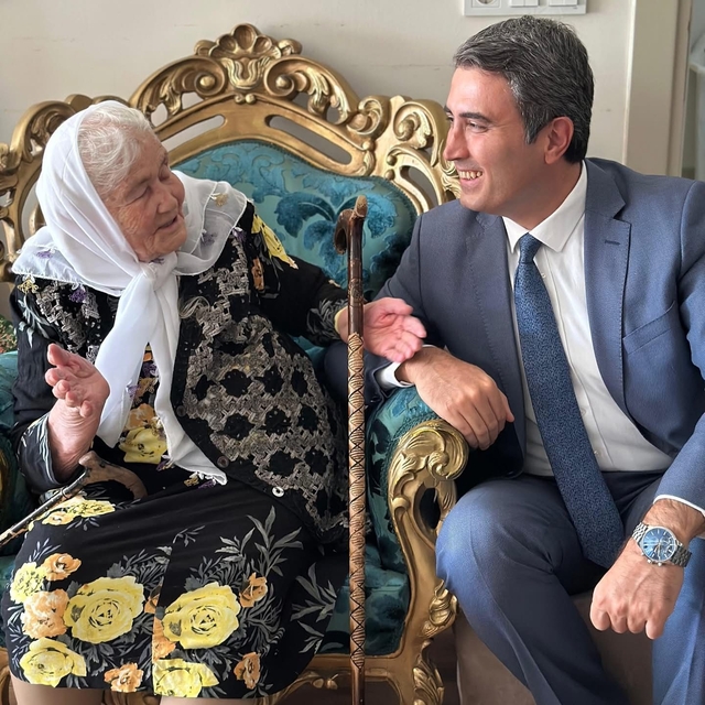 Bucak Kaymakamı Kuruca'dan yaşlılara ziyaret