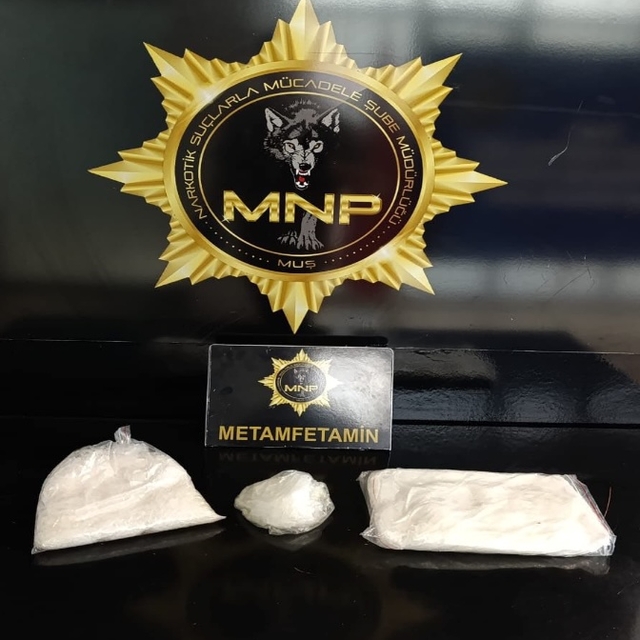 Muş'ta düzenlenen operasyonlarda yakalanan 6 şüpheli tutuklandı