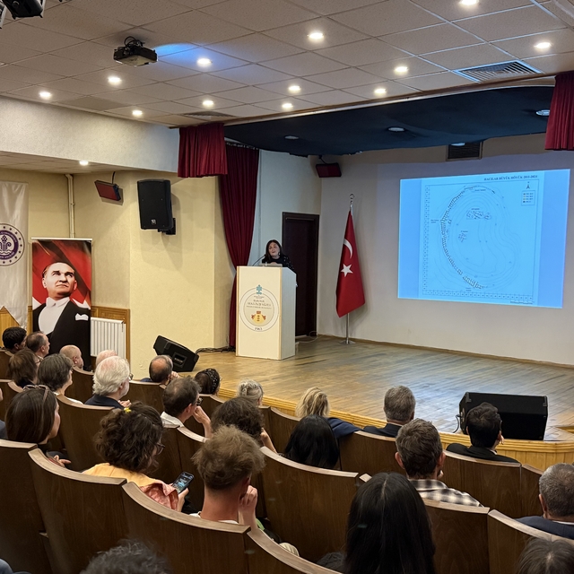 Burdur'da Hacılar Büyük Höyük ile ilgili konferans düzenlendi