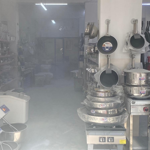 Eskişehir'de iş yerinde çıkan yangın hasara neden oldu