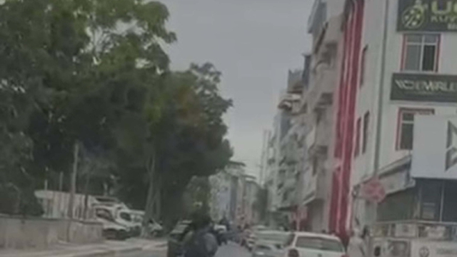 Çanakkale'de trafiği tehlikeye atan motosikletli yakalandı