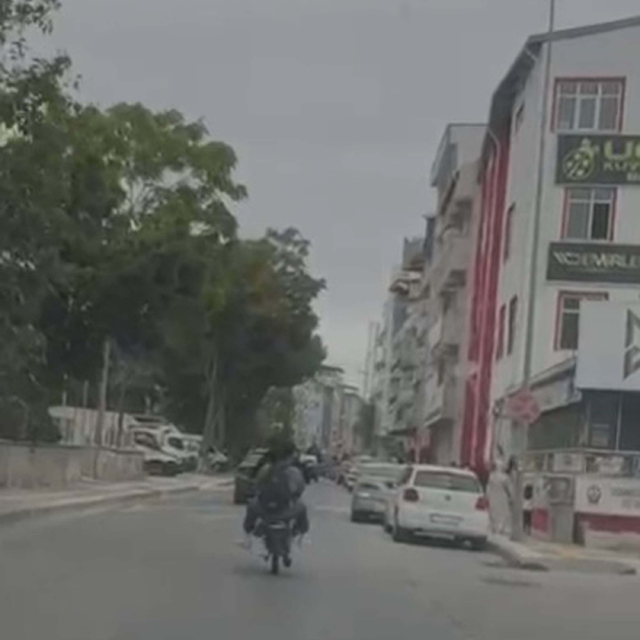 Çanakkale'de trafiği tehlikeye atan motosikletli yakalandı