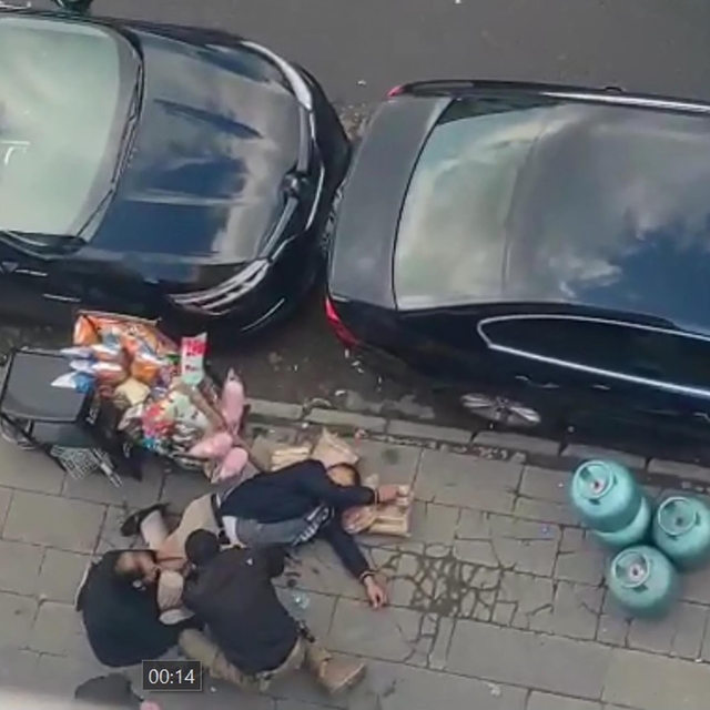 Husumetli ailelerin duruşma sonrası silahlı kavgası: 4 yaralı