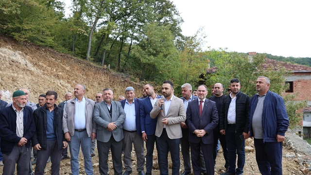 Vezirköprü'de Sırbaşmak Mahallesi'nde yapılan caminin temeli atıldı