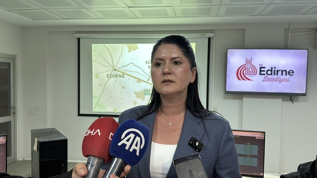 Edirne Belediye Başkanı Gencan kentteki su kesintilerine ilişkin açıklamada bulundu: