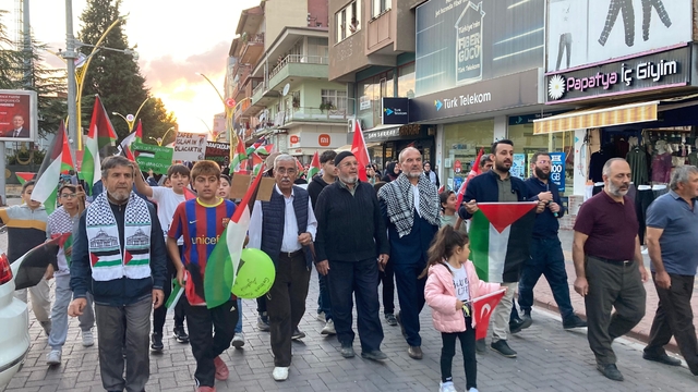 Burdur'da Küresel Sumud Filosu'na saldırı protesto edildi