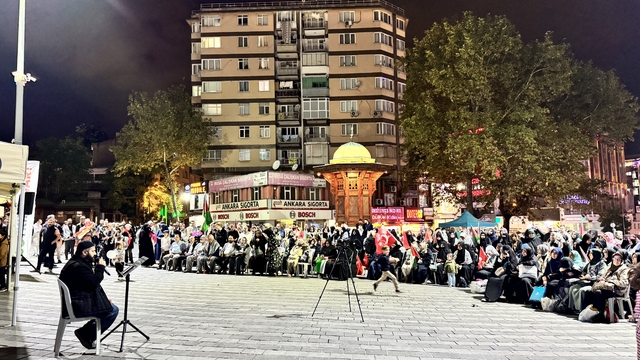 Bursa'da İsrail'in Küresel Sumud Filosu'na saldırıları protesto edildi