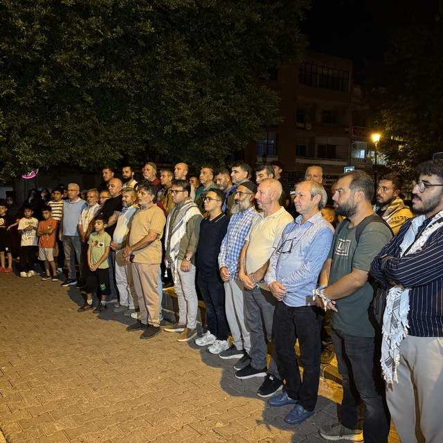 Adana'da İsrail'in Küresel Sumud Filosu'na saldırısı protesto edildi