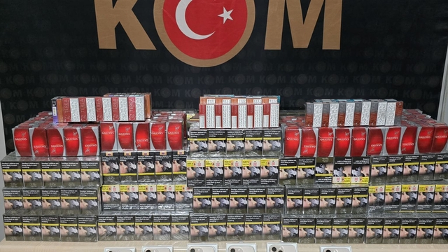 Şırnak'ta taşıdığı poşette gümrük kaçağı malzeme bulunan şüpheli yakalandı