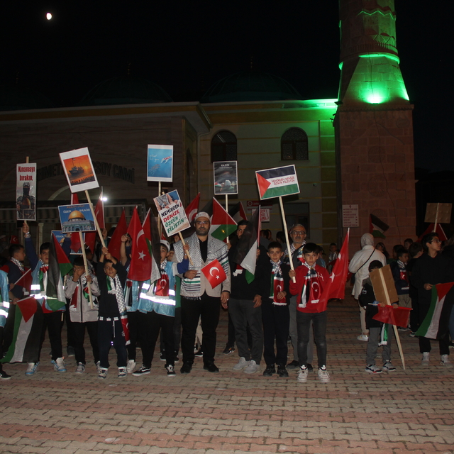 Zara'da, İsrail'in Küresel Sumud Filosu'na saldırısı protesto edildi