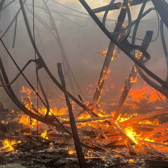 İzmir'de depo yangını (2)