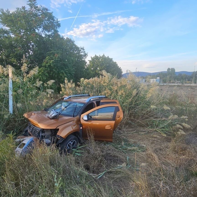 Bilecik'te 2 otomobilin çarpıştığı kazada 5 kişi yaralandı