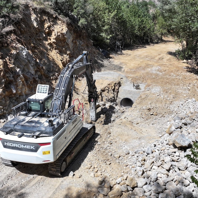 Malatya'da içme suyu hattı yenileme çalışmaları sürüyor