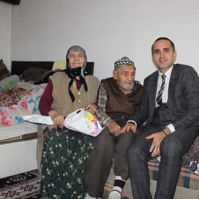 İskilip Kaymakamı Polat'tan yaşlılara ziyaret