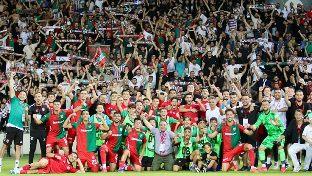 Karşıyaka 5'te 5 için Atatürk Stadı'nda