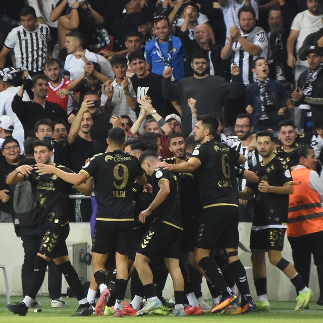 Altay'ın rakibi Bornova 1877