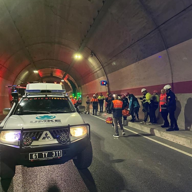 Yeni Zigana Tüneli'nde  yangın tatbikatı gerçekleştirildi