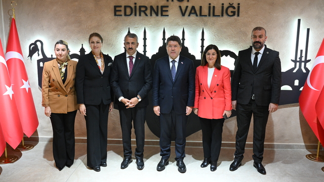 Bakan Tunç, Edirne'de İşyurtları Ürün ve El Sanatları Fuarı'nın açılışında konuştu: (1)