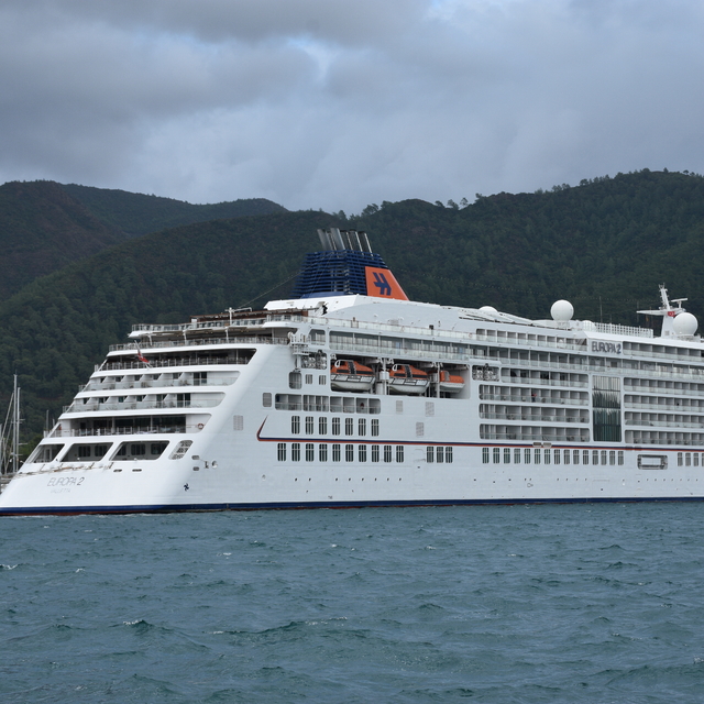 Marmaris'e "Europa 2" kruvaziyeriyle 483 yolcu geldi