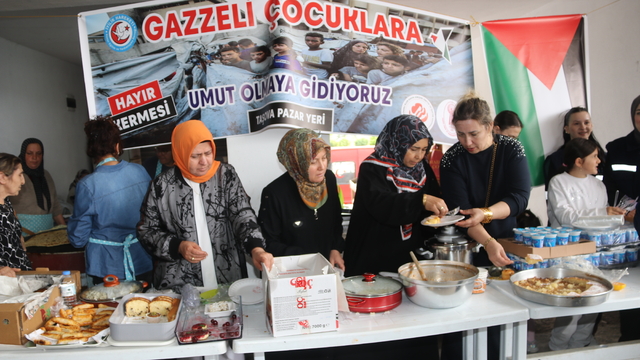 Taşova'da Gazzeli çocuklar yararına kermes düzenlendi