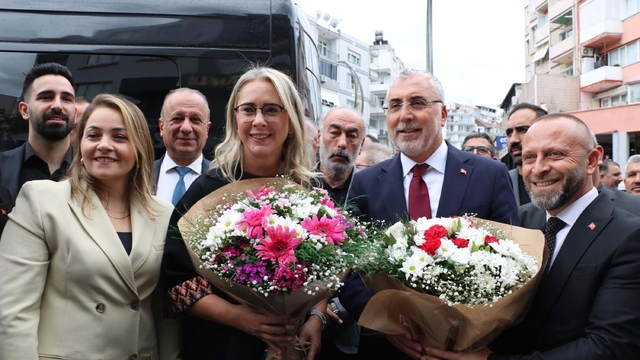Bakan Işıkhan, İzmir'de