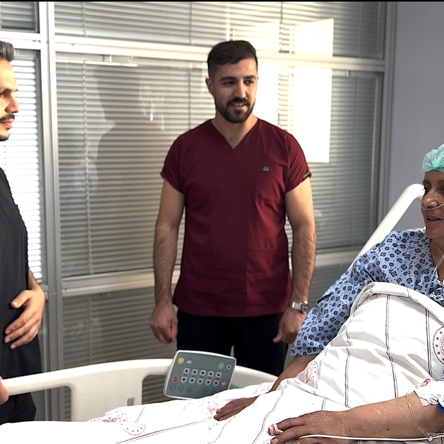 Beyin kanaması geçiren hasta, Van'da kapalı ameliyatla tedavi edildi