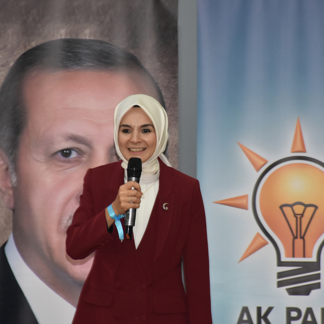 Bakan Göktaş, Afyonkarahisar'da AK Parti Kadın Kolları İl Danışma Meclisi t...