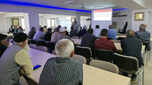 Hafik'te çiftçilere Yeni Tarımsal Üretim Planlaması ve Yeni Destekleme Modeli anlatıldı