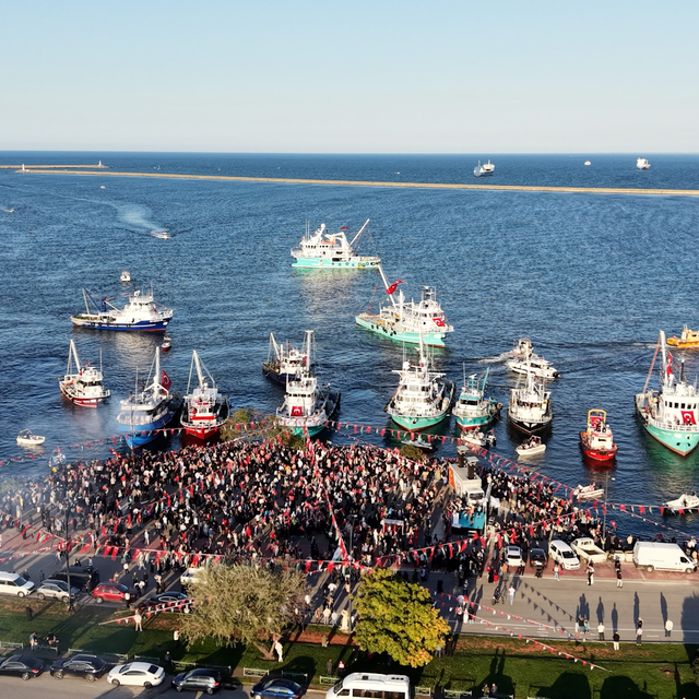 Samsun'da Filistin'e destek için tekneler kortej oluşturdu