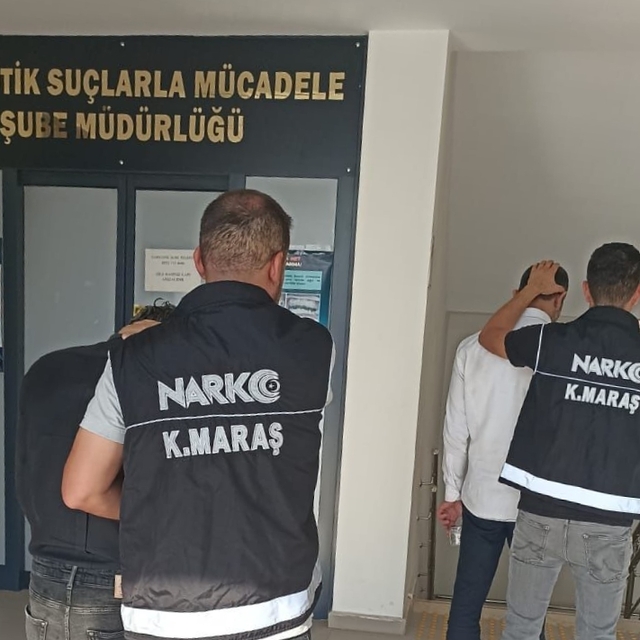 Kahramanmaraş'ta uyuşturucu operasyonunda yakalanan 2 zanlı tutuklandı