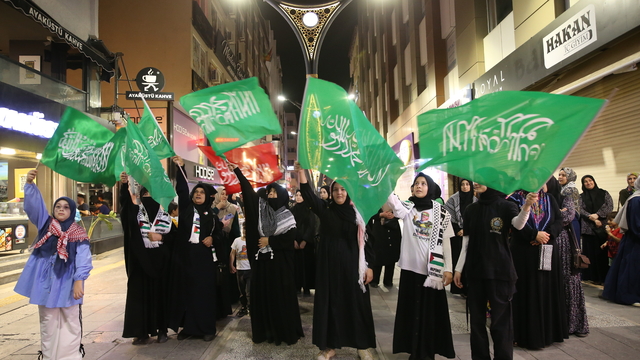 Adana ve Hatay'da İsrail'in Küresel Sumud Filosu'na saldırısı protesto edildi