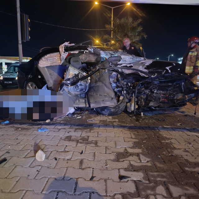 Manisa'da TIR ile otomobil çarpıştı: 1 ölü, 3 yaralı