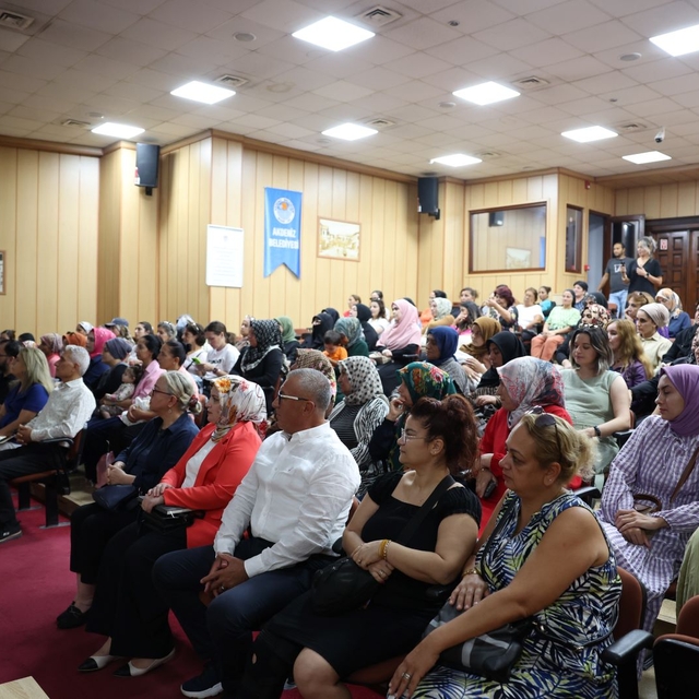 Mersin'de "Anne Sütüyle Besle Sevgiyle Büyüt Projesi" başladı