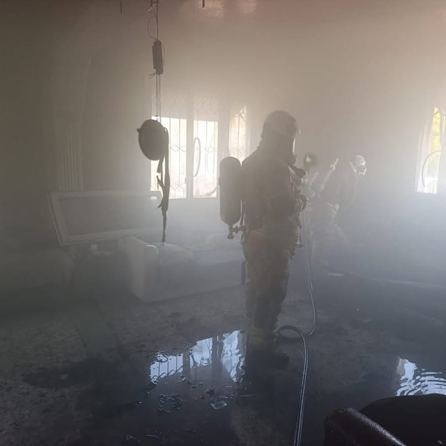 Antakya'da tek katlı evde çıkan yangın hasara neden oldu