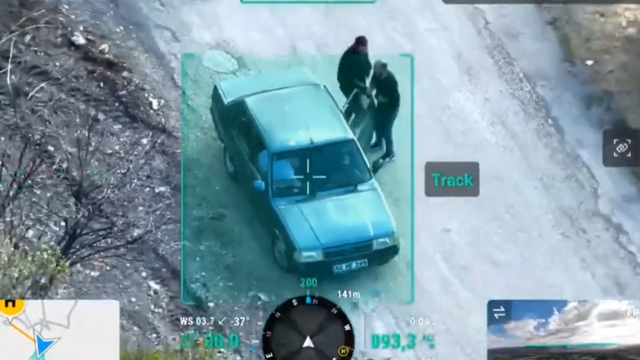 Uygulamayı fark edince arkadaşı ile yer değiştiren ehliyetsiz sürücü dron kamerasında