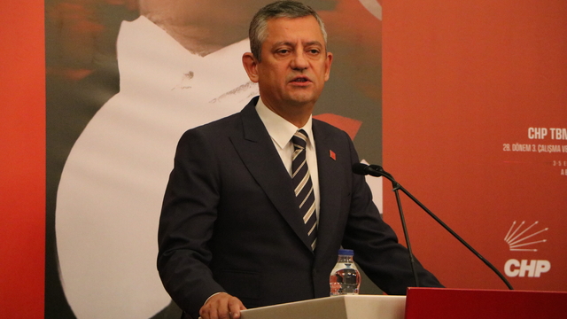 Özgür Özel: Anketlerde birinci partiyiz