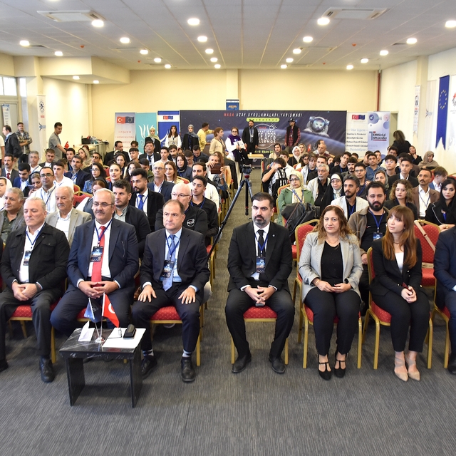 Van'da "NASA Uzay Uygulamaları Yarışması" başladı