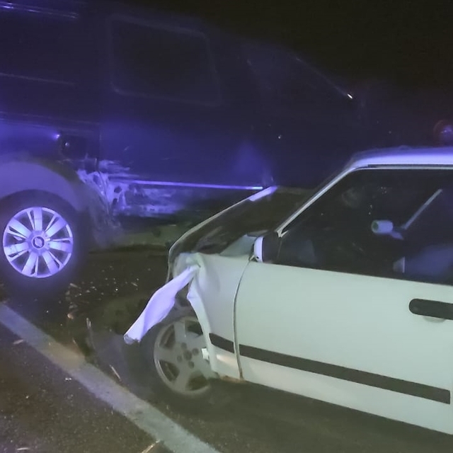 Derebucak'ta trafik kazasında 2 kişi yaralandı