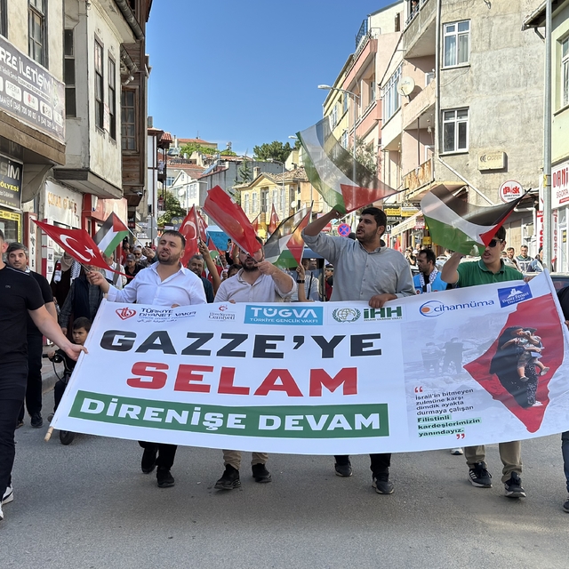 Sinop'ta "Özgür Filistin'in Yanındayız" yürüyüşü düzenlendi