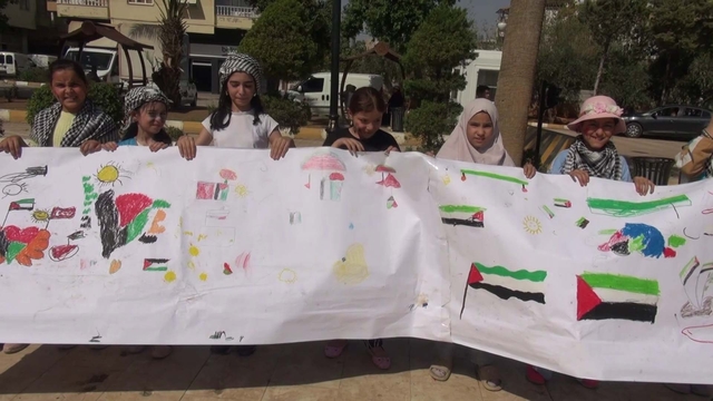 Filistinli çocuklar için çizdiler