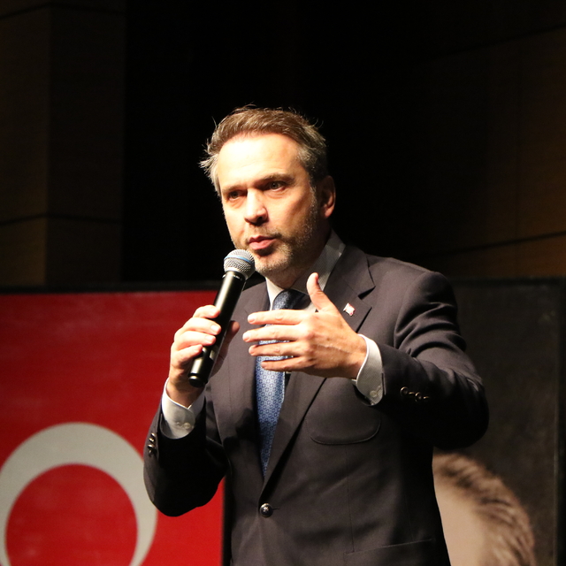 Bakan Bayraktar: ABD ile 43 milyar dolarlık anlaşma yaptık