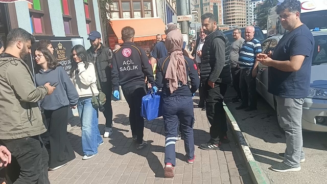 Dövmecilerin 'müşteri' kavgası; 4 yaralı