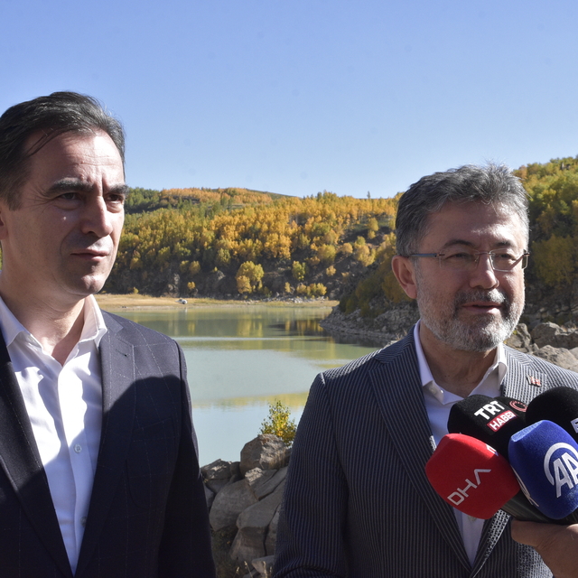 Tarım ve Orman Bakanı Yumaklı, Bitlis'teki Nemrut Kalderası'nda incelemeler...