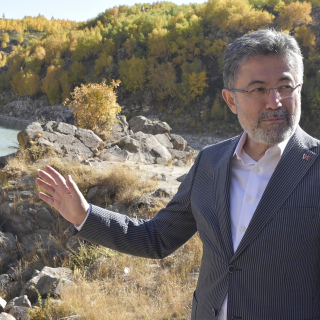 Bakan Yumaklı: Nemrut Krater Gölü'nü dünyanın gündemine sokmak için çalışac...