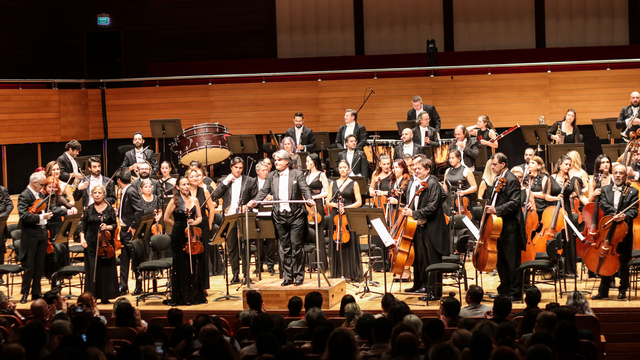 İzmir Devlet Senfoni Orkestrası sezonu "Beethoven" ve "Çaykovski"nin eserleriyle açtı