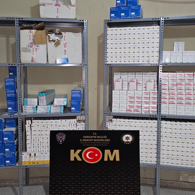 Osmaniye'de son kullanma tarihi geçmiş 250 bin ilaç ele geçirildi