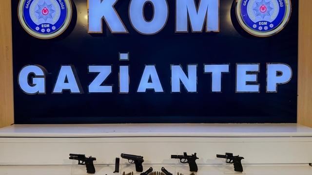 Gaziantep'te silah kaçakçılığı operasyonunda 2 şüpheli yakalandı