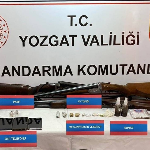 Yozgat merkezli uyuşturucu operasyonunda yakalanan 10 şüpheliden 4'ü tutukl...